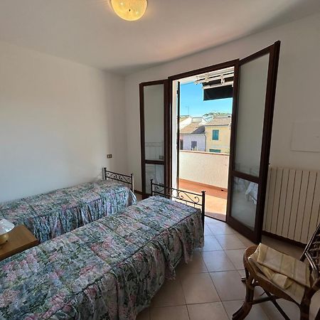 Appartamento La Casa Di Simo Montecalvoli Exteriör bild