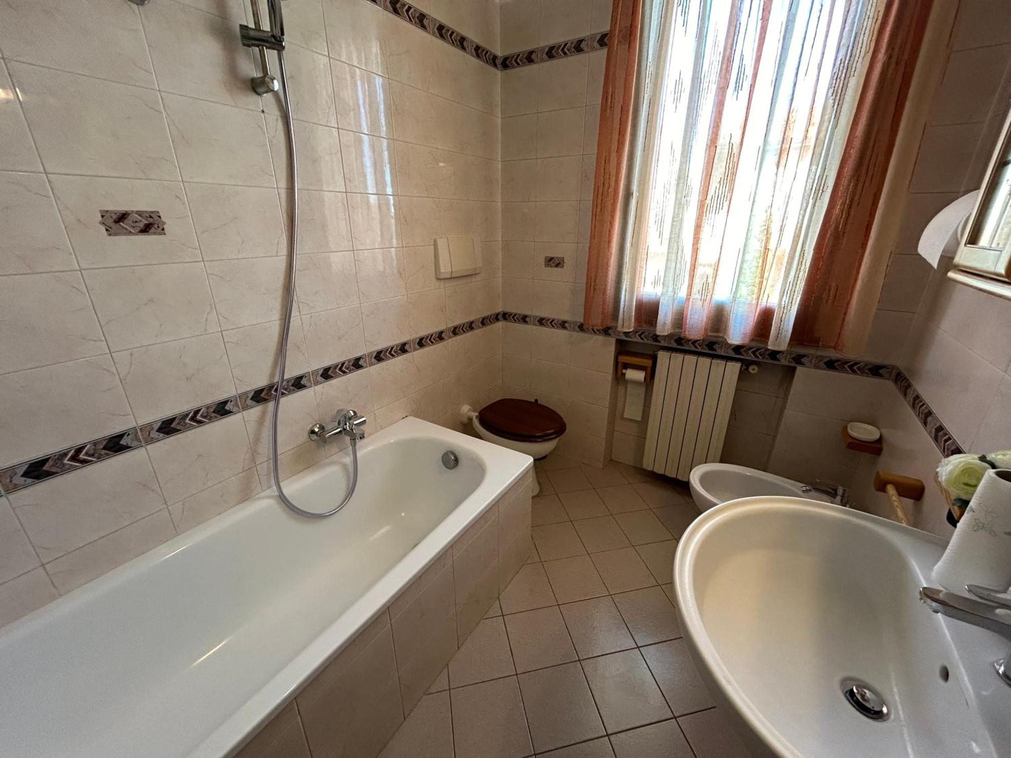 Appartamento La Casa Di Simo Montecalvoli Exteriör bild